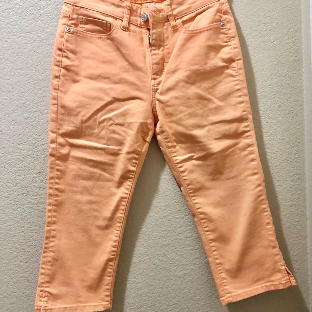 St Johns Bay Women’s Peach Cropped Jeans - Classic Fit